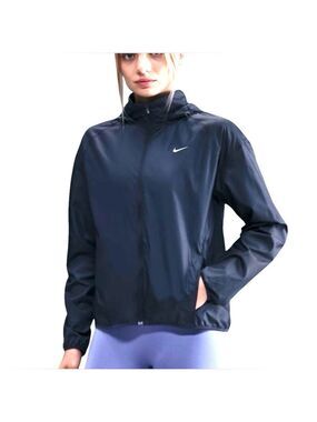 NIKE Women's Running jacket w front zip pockets & Mesh vents at back, sz medium